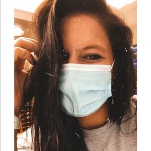 Meet your Posher, Becky